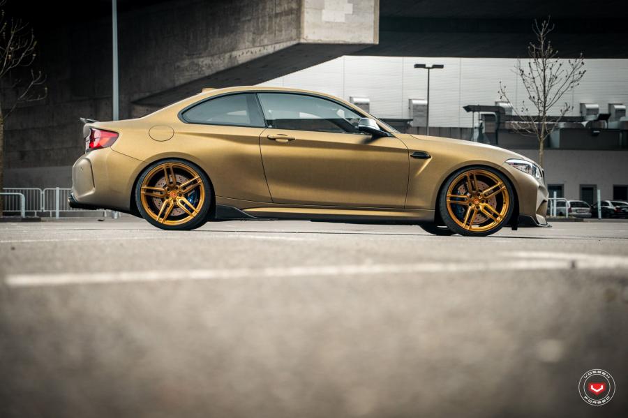  BMW M2 Coupe on Vossen Wheels (HC-1) 2019 года  (фото 10 из 22)